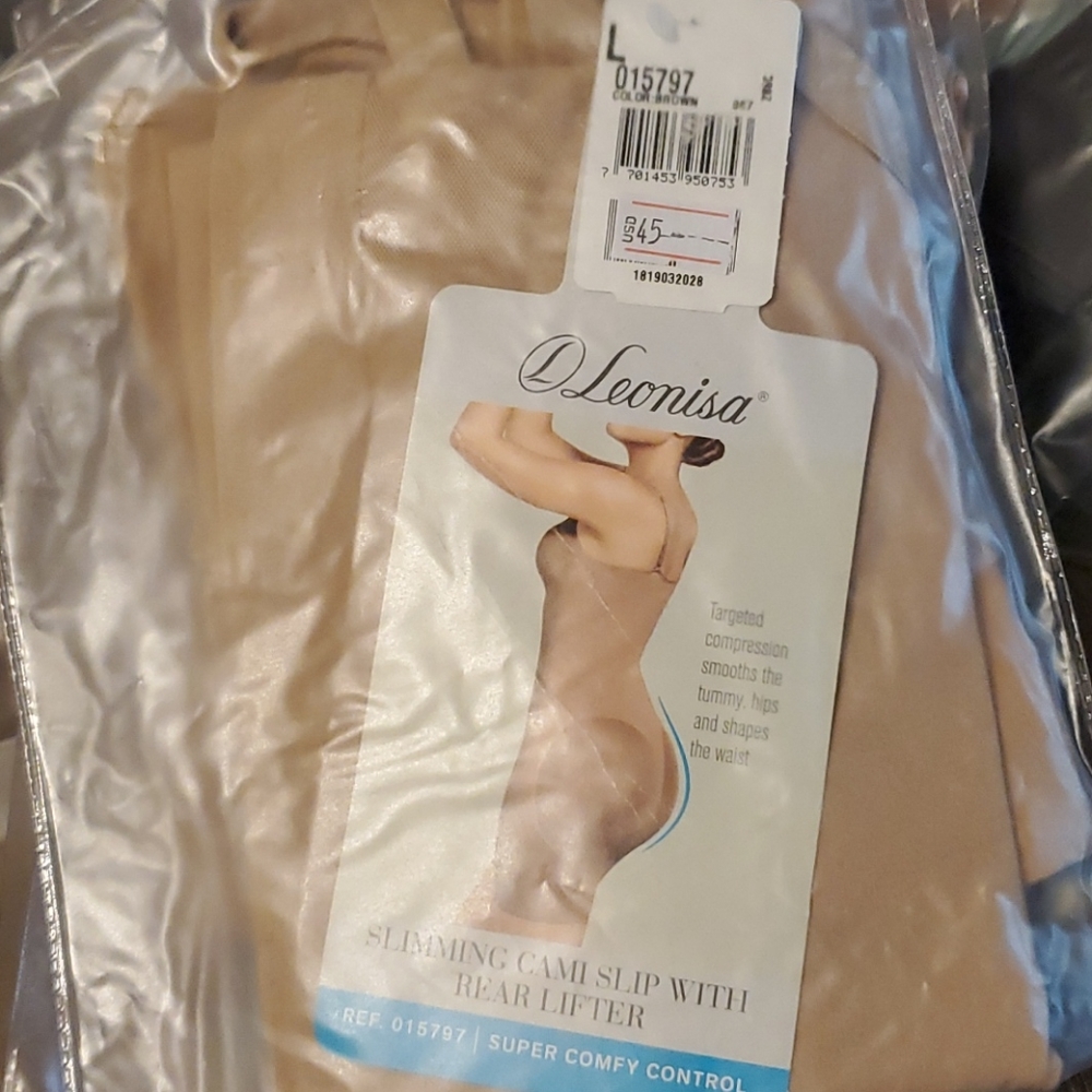 Slimming Cami Slip With Rear Lifter - Picture 5 of 5